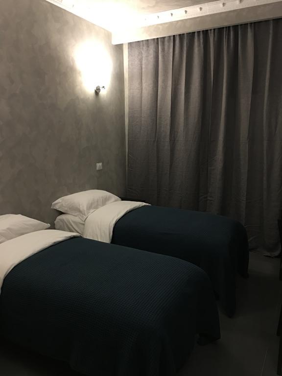 Gianni'S Guest House โรม ภายนอก รูปภาพ